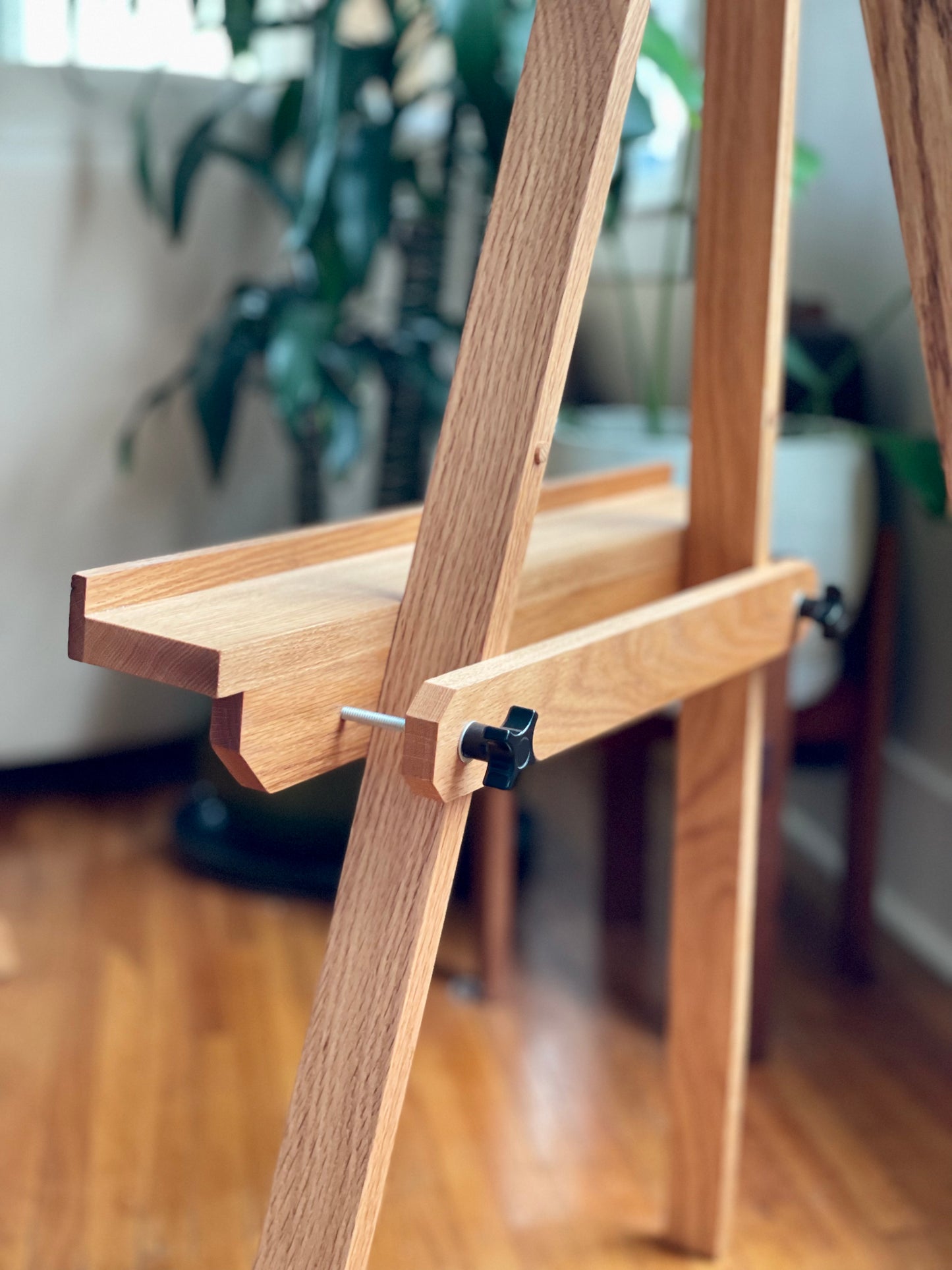 Easel