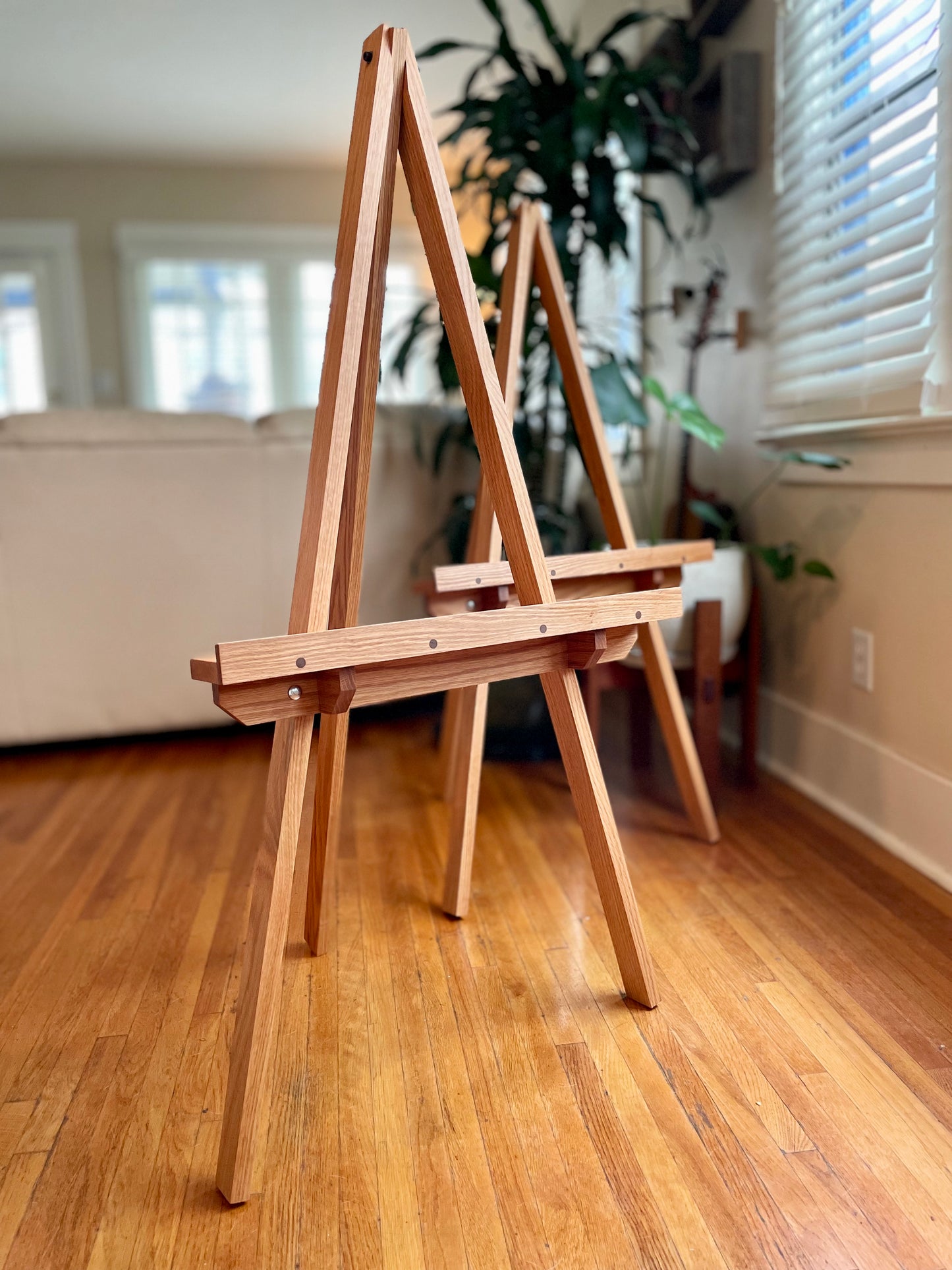 Easel