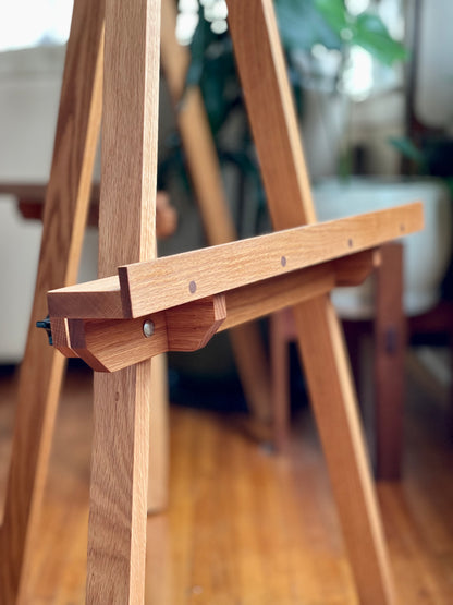 Easel