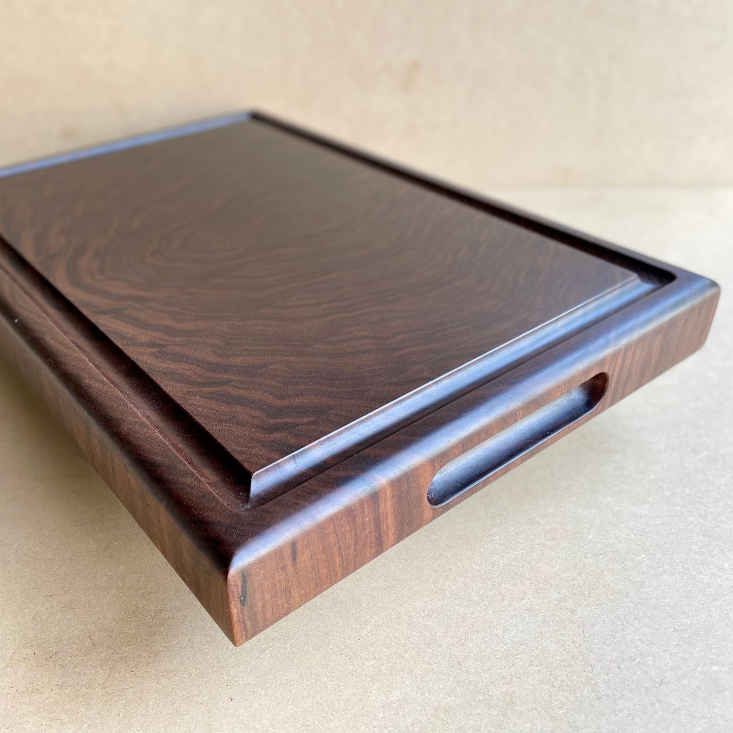 Eye of the Walnut - Walnut Engrain Cutting Board